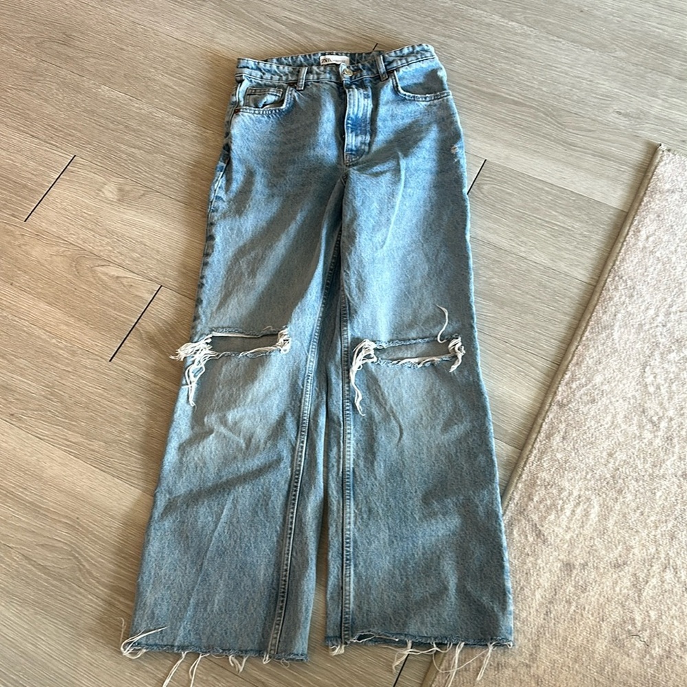 Great Zara distressed jeans.
